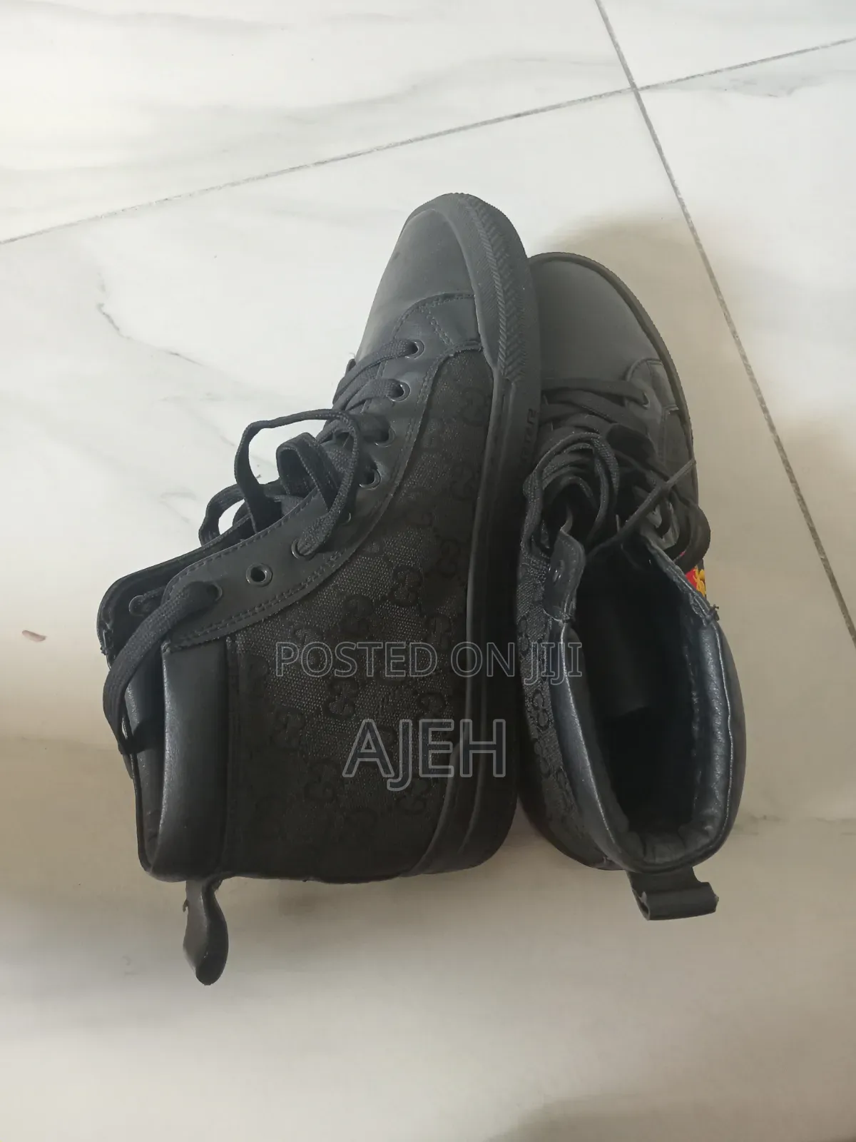 Gucci Shoe