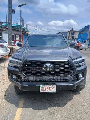 Toyota Tacoma 2021 Gray