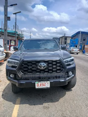 Toyota Tacoma 2021 Gray