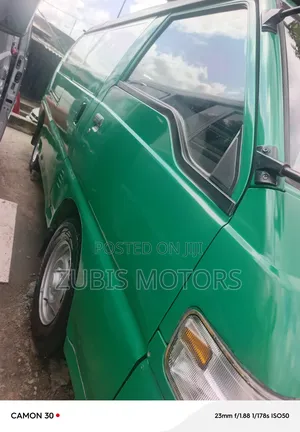 Mitsubishi Delica 2005 Green