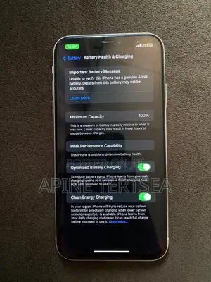 Apple iPhone XR 64 GB White