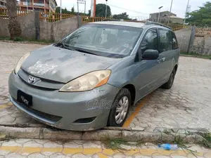 Toyota Sienna 2007 Blue