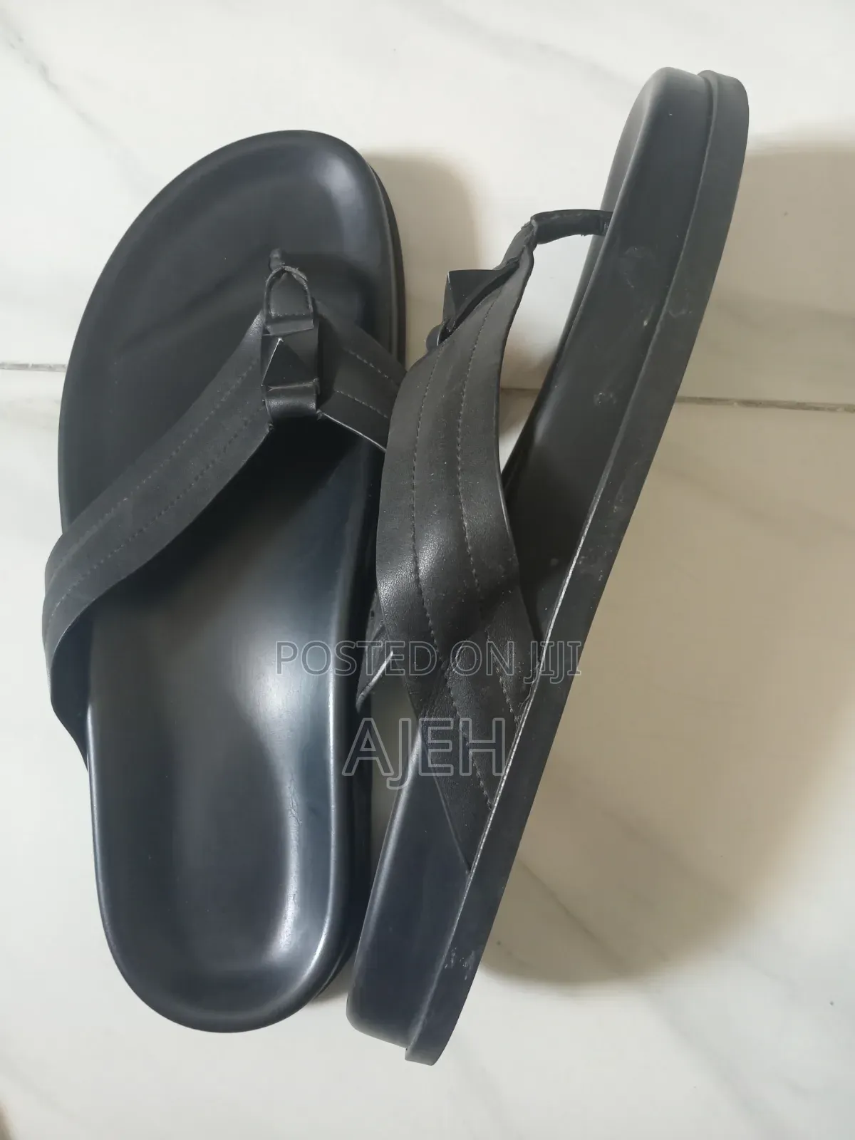 Valentino Slippers V