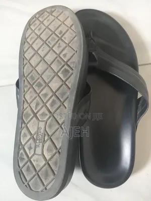 Valentino Slippers V