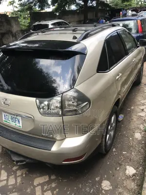 Lexus RX 330 2004 Gold