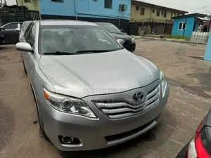 Toyota Camry 2011 Silver