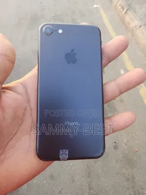 Apple iPhone 7 32 GB Black