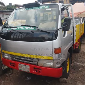 Toyota Dyna 150 Normal Hand With Big Bucket 3y Petrol Engine