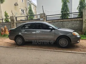 Toyota Corolla 2004 Gray