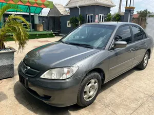 Honda Civic 2005 Gray