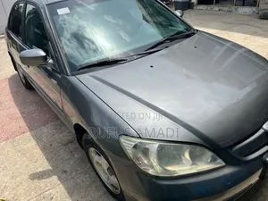 Honda Civic 2005 Gray