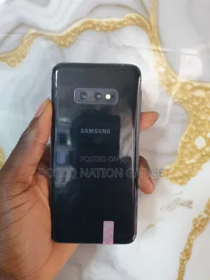 Samsung Galaxy S10e 128 GB Black