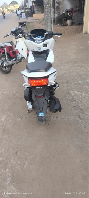 Honda 2017 White