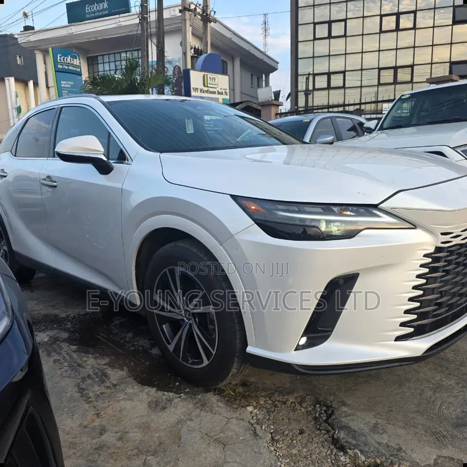 Lexus RX 2025 White
