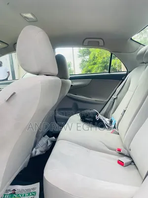 Toyota Corolla 2011 White