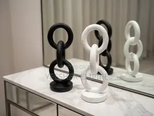 Decor Statue