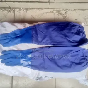 Long Chemical-resistant Gloves With Gauntlet Sleeves