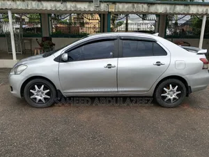Toyota Yaris 2009 Silver