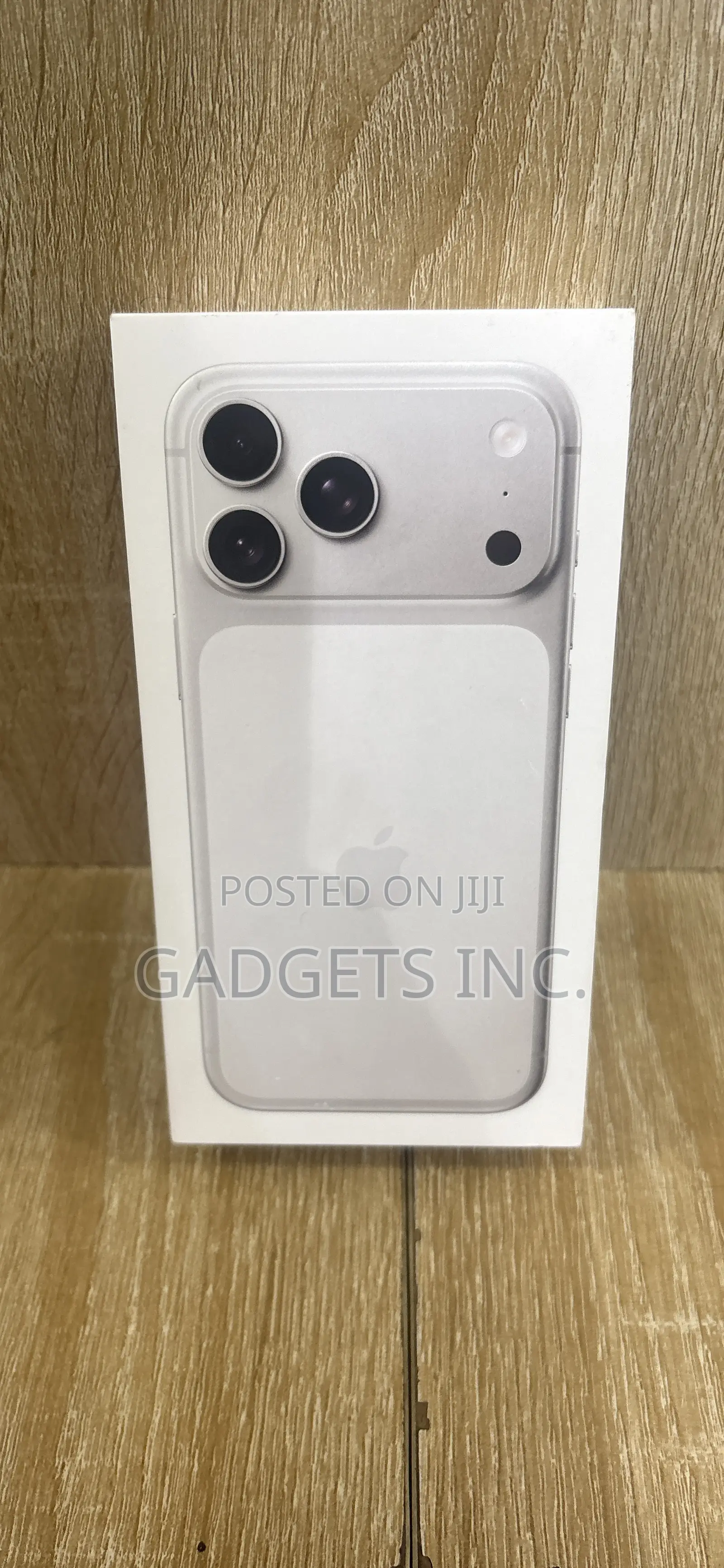 New Apple iPhone 17 Pro Max 1 TB Silver