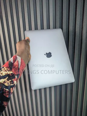 Laptop Apple MacBook Pro 2020 M1 8GB Apple M1 SSD 256GB