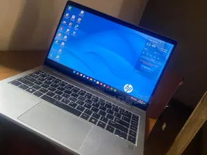 Laptop HP ProBook 440 G9 4GB Intel Core i5 HDD 512GB