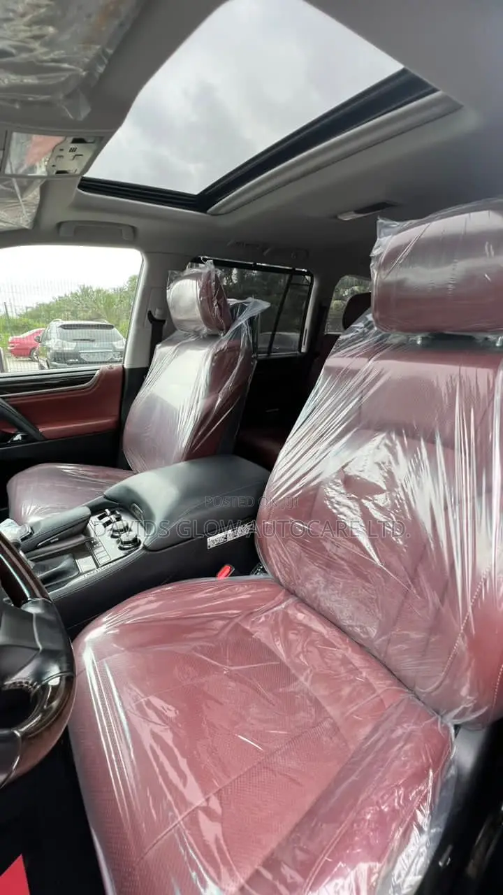 Lexus LX 570 AWD 2017 Silver