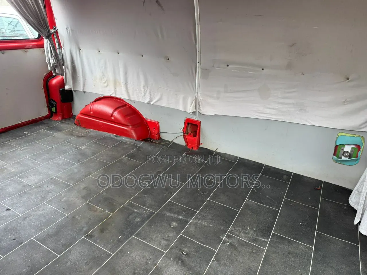 Volkswagen Transporter 2001 Red