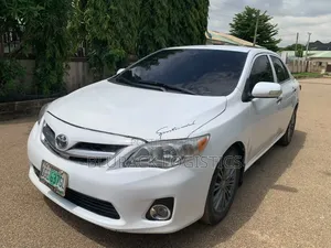 Toyota Corolla 1.8 Advanced 2009 White