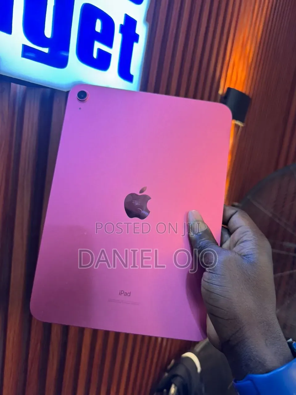 Apple iPad Wi-Fi 128 GB Pink