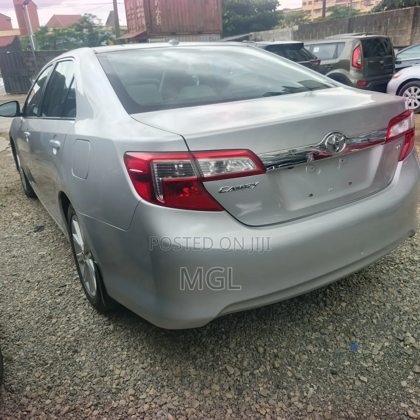 Toyota Camry 2013 Silver