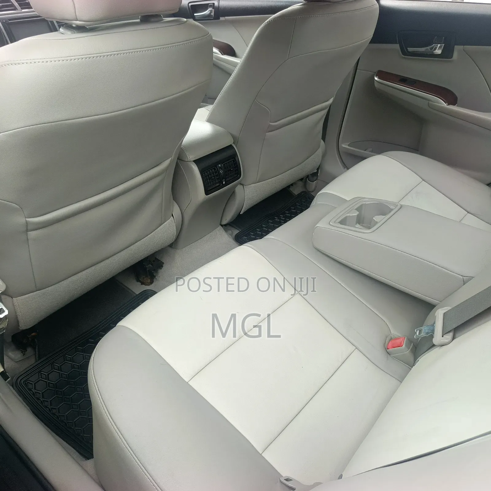 Toyota Camry 2013 Silver