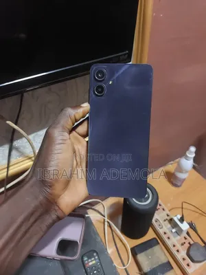 Samsung Galaxy A06 128 GB