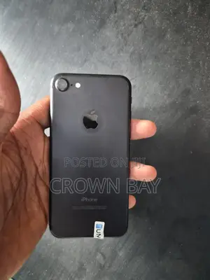 Apple iPhone 7 32 GB Black