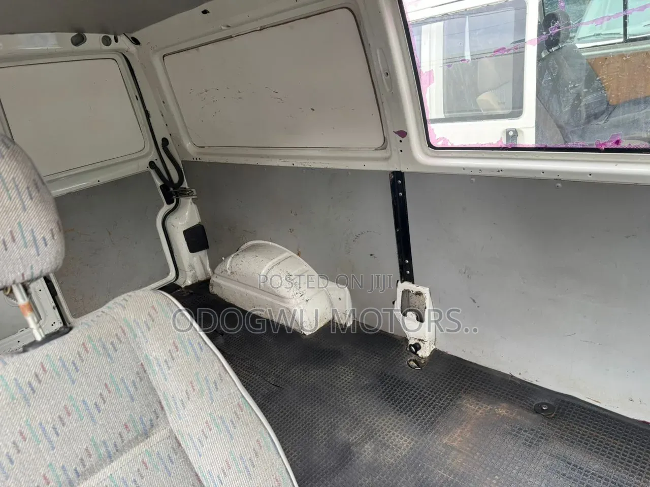 Volkswagen Transporter 2001 White