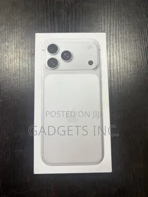New Apple iPhone 17 Pro Max 1 TB Silver