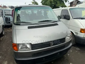 Volkswagen Transporter 2001 Grey