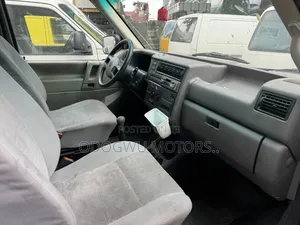 Volkswagen Transporter 2001 Grey