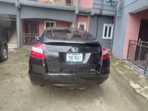 Honda Crosstour 2010 Black
