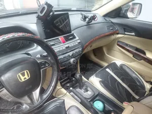 Honda Crosstour 2012 Black