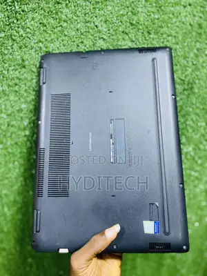 Laptop Dell Latitude 3400 8GB Intel Core i7 SSD 256GB