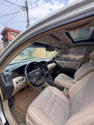 Toyota Highlander 2004 Silver