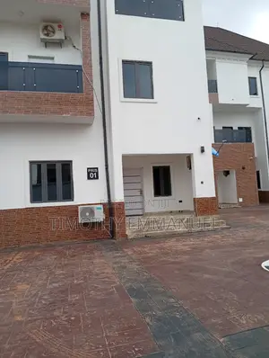 4bdrm Duplex in Icc Kaura District for rent