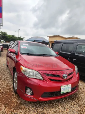 Toyota Corolla S 4dr Sedan (1.8L 4cyl 4A) 2013 Red