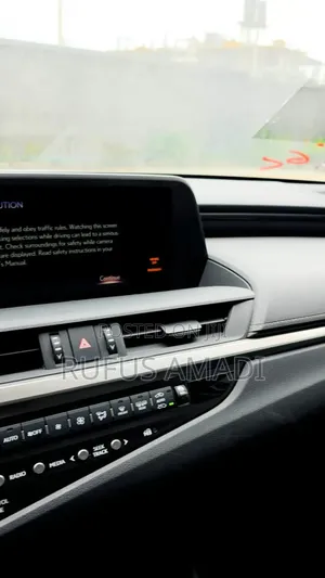 Lexus ES 2020 White