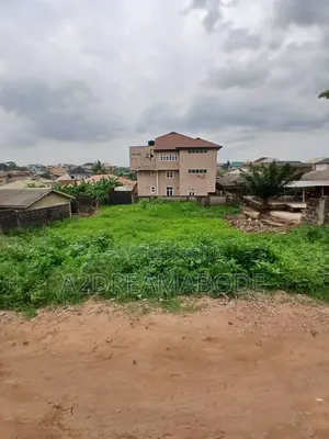 Well Placed Full Plot