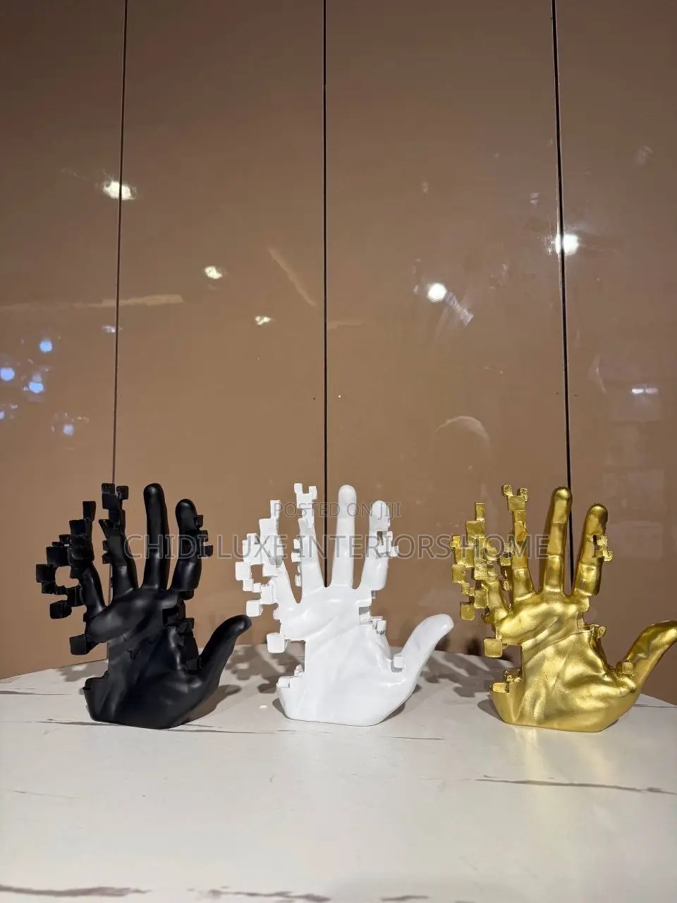 Finger Sculpture