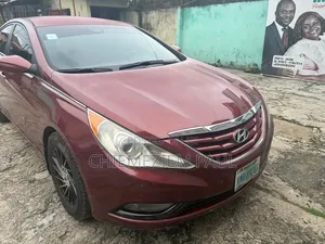 Hyundai Sonata 2012 Red