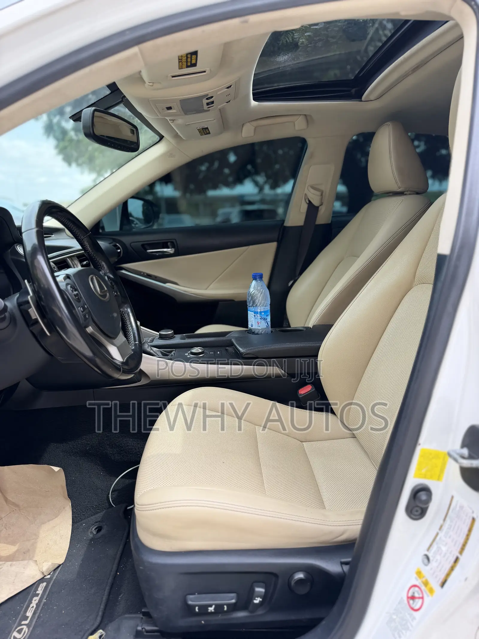 Lexus IS 300 AWD 2017 White