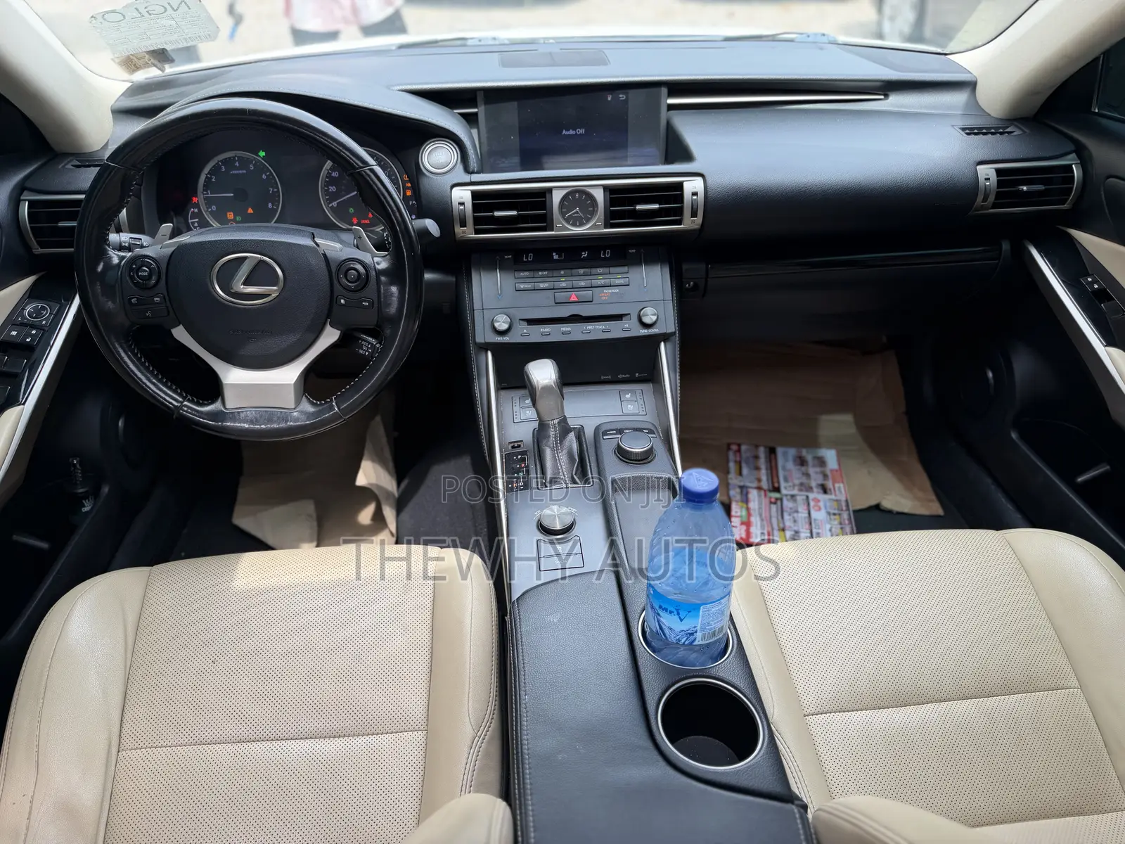 Lexus IS 300 AWD 2017 White