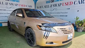 Toyota Camry XLE V6 4dr Sedan (3.5L 6cyl 6AM) 2007 Gold
